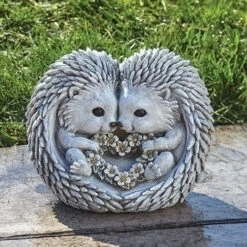Hedgehogs In Love Pudgy Pal Garden Statue