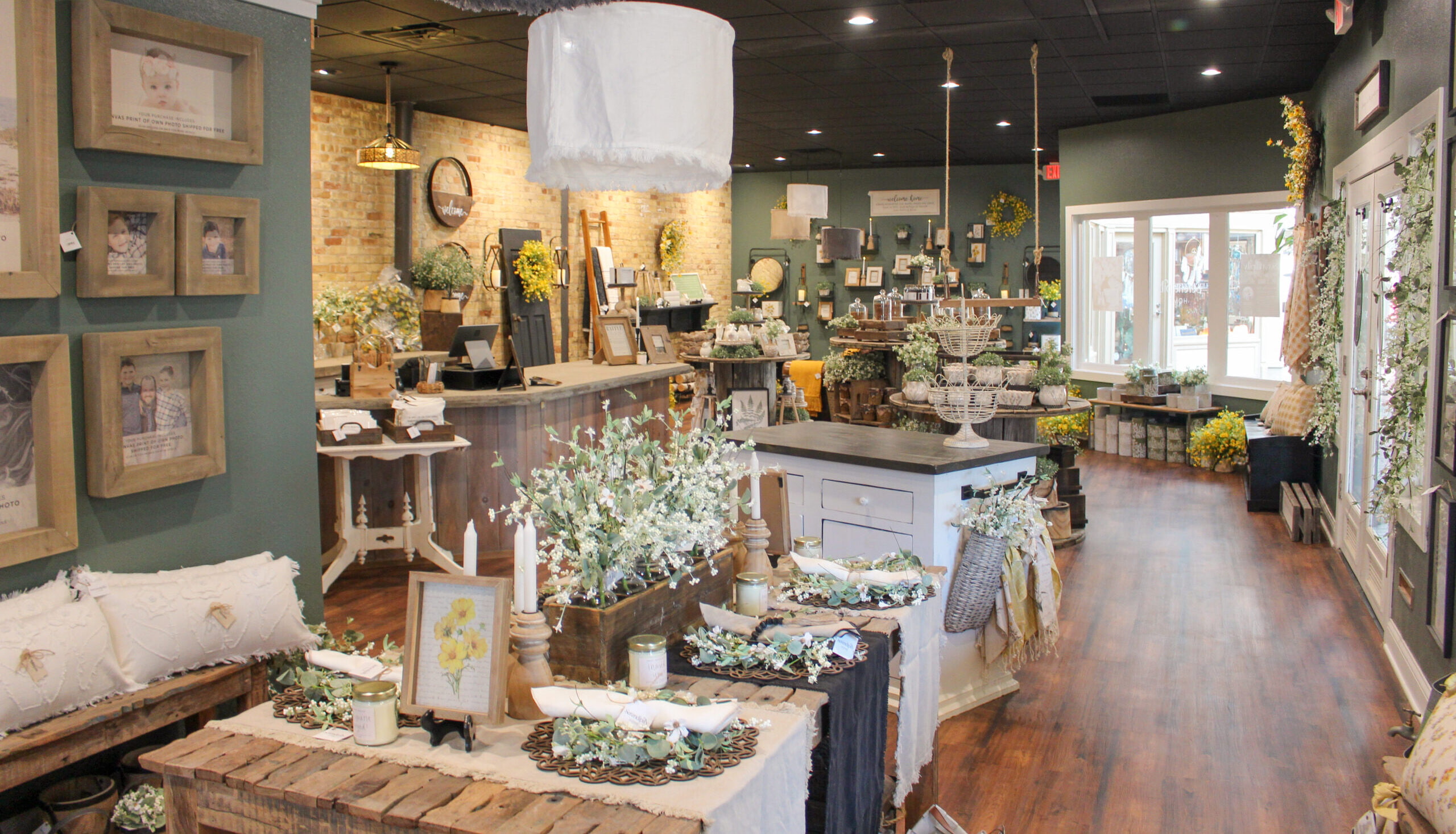 Front Page 1 Front Page -Refined Spaces IMG 9858 scaled e1712525923396 min